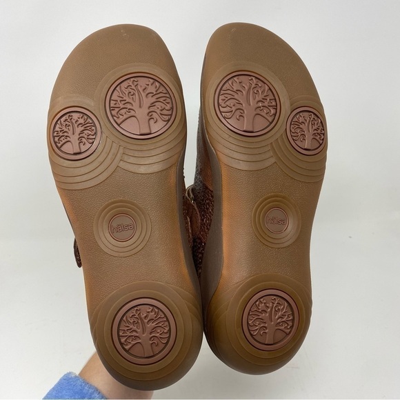 Hälsa Footwear Aloe Mary Jane Comfort Shoes Brown - Picture 6 of 8